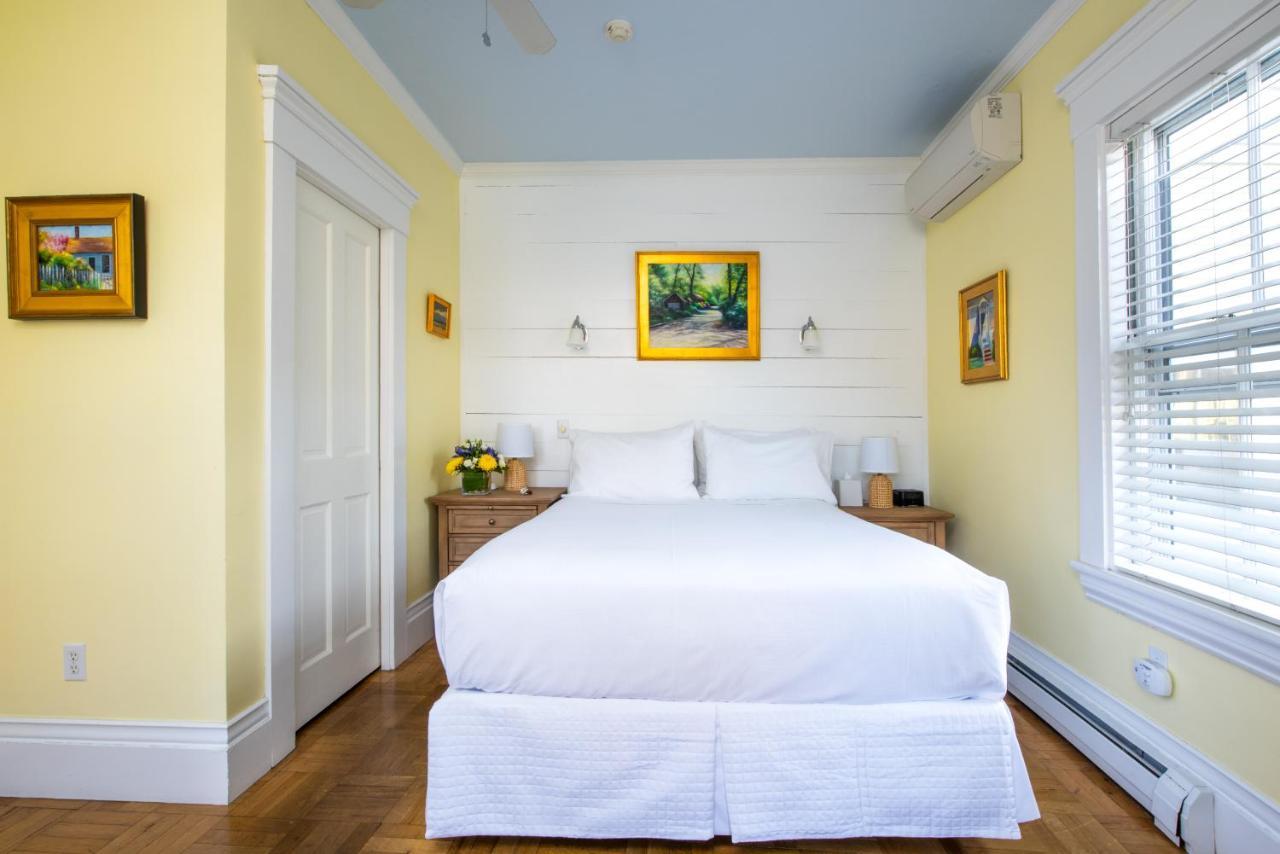 Admiral'S Landing (Adults Only) Bed & Breakfast Provincetown Exterior photo