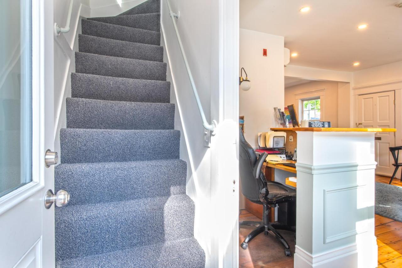 Admiral'S Landing (Adults Only) Bed & Breakfast Provincetown Exterior photo