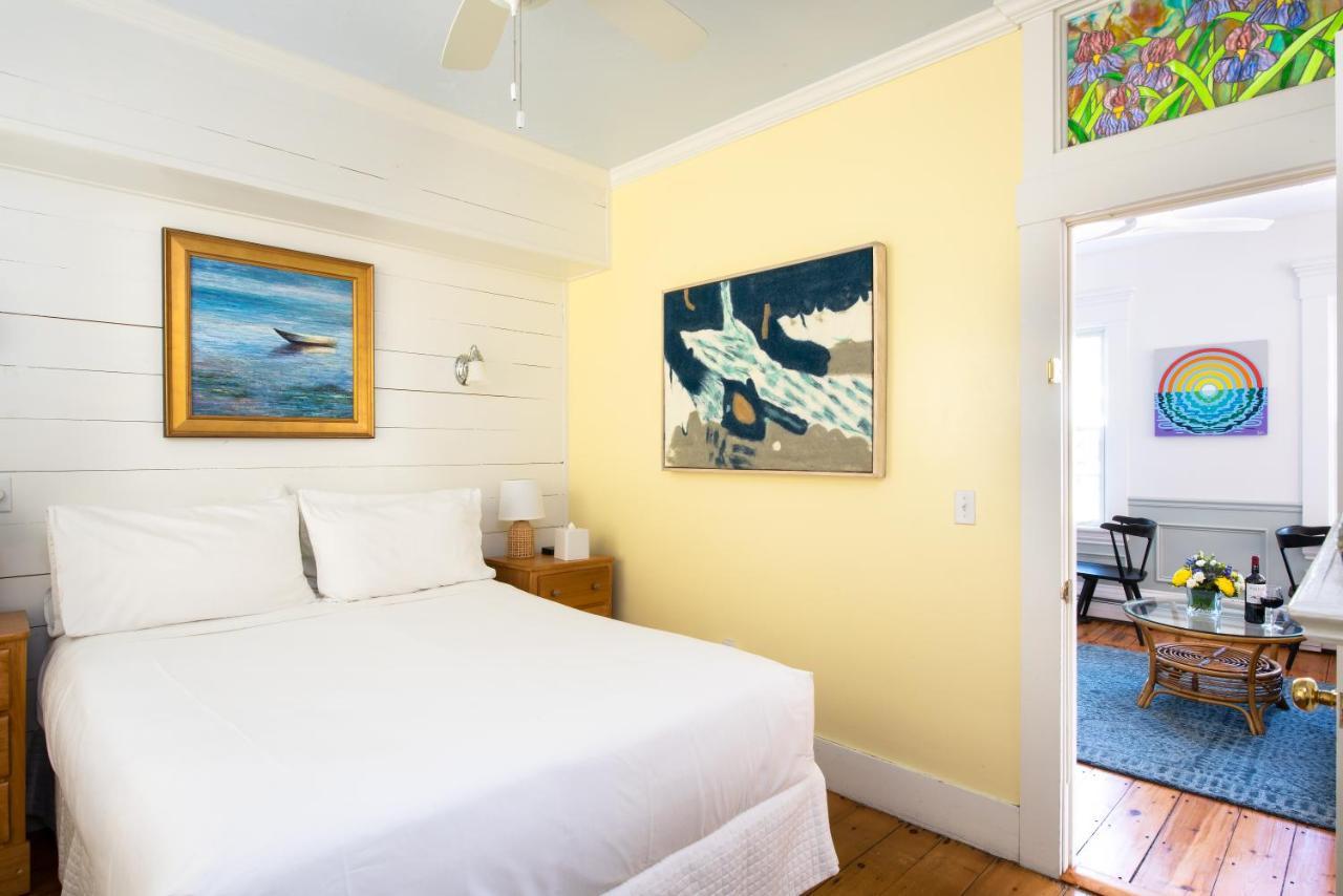 Admiral'S Landing (Adults Only) Bed & Breakfast Provincetown Exterior photo
