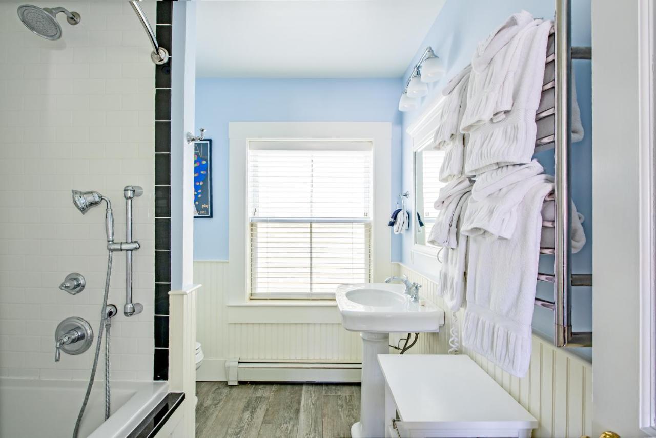 Admiral'S Landing (Adults Only) Bed & Breakfast Provincetown Exterior photo